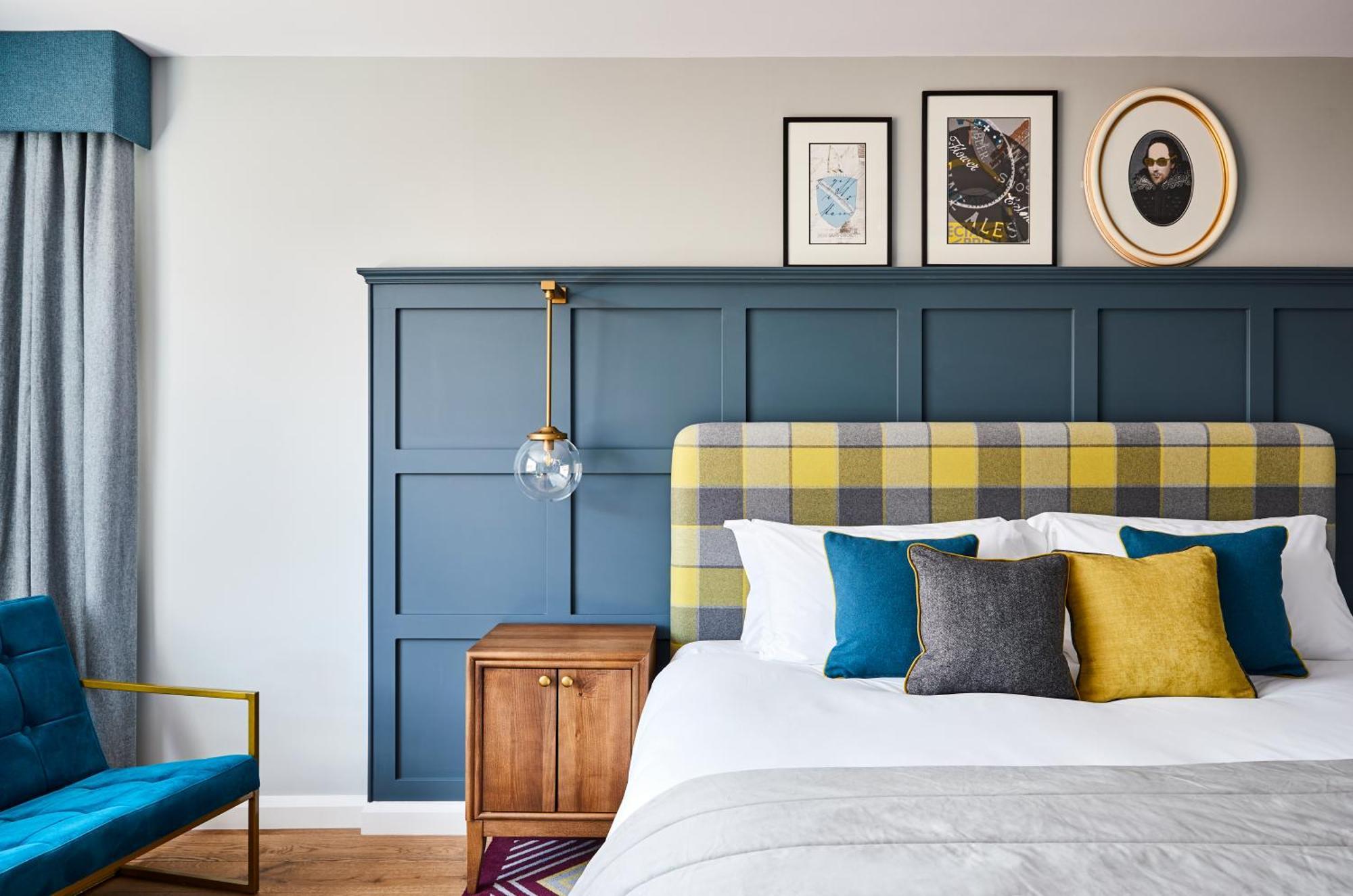 Standard Room,1267919545:JPEG